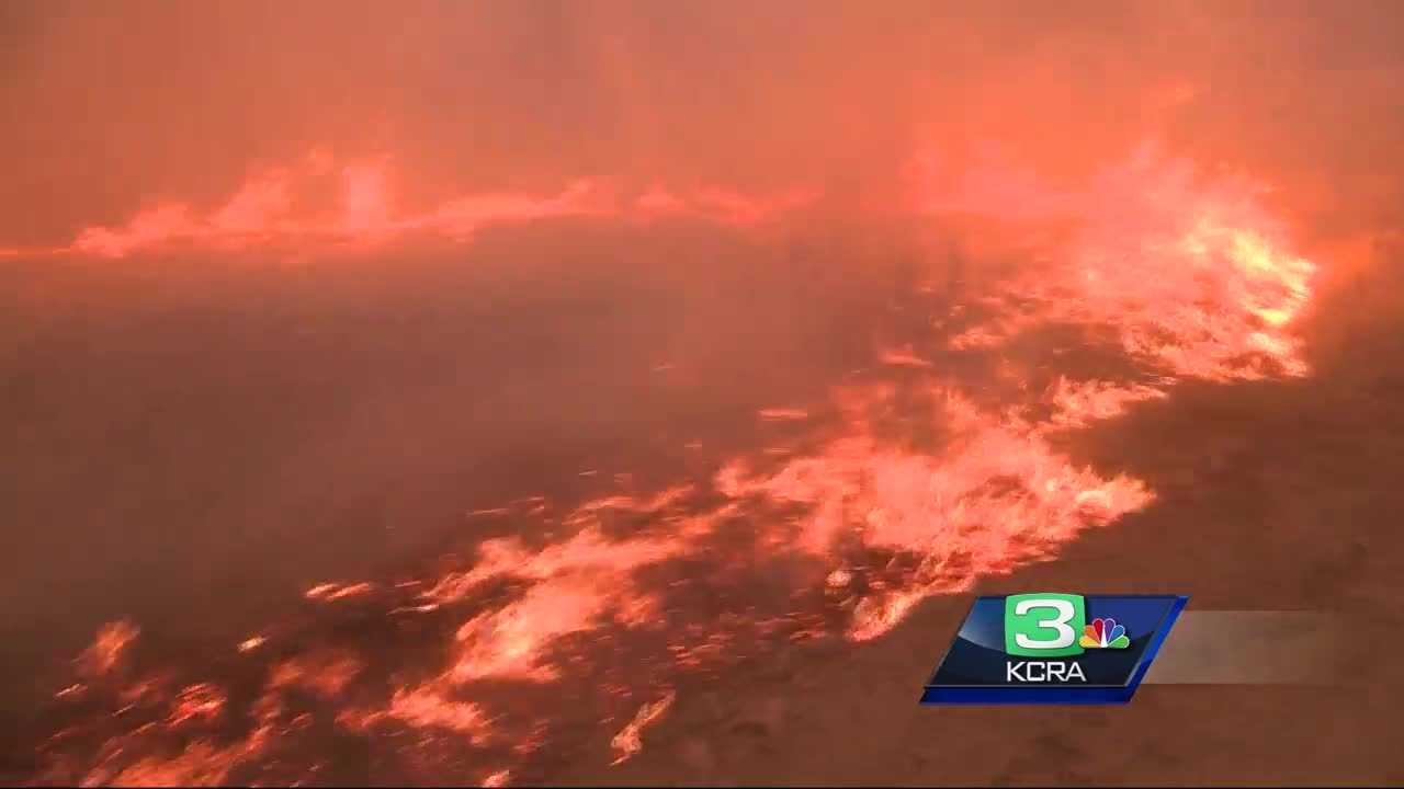 Wildfire destroys dozens of structures in Mariposa County