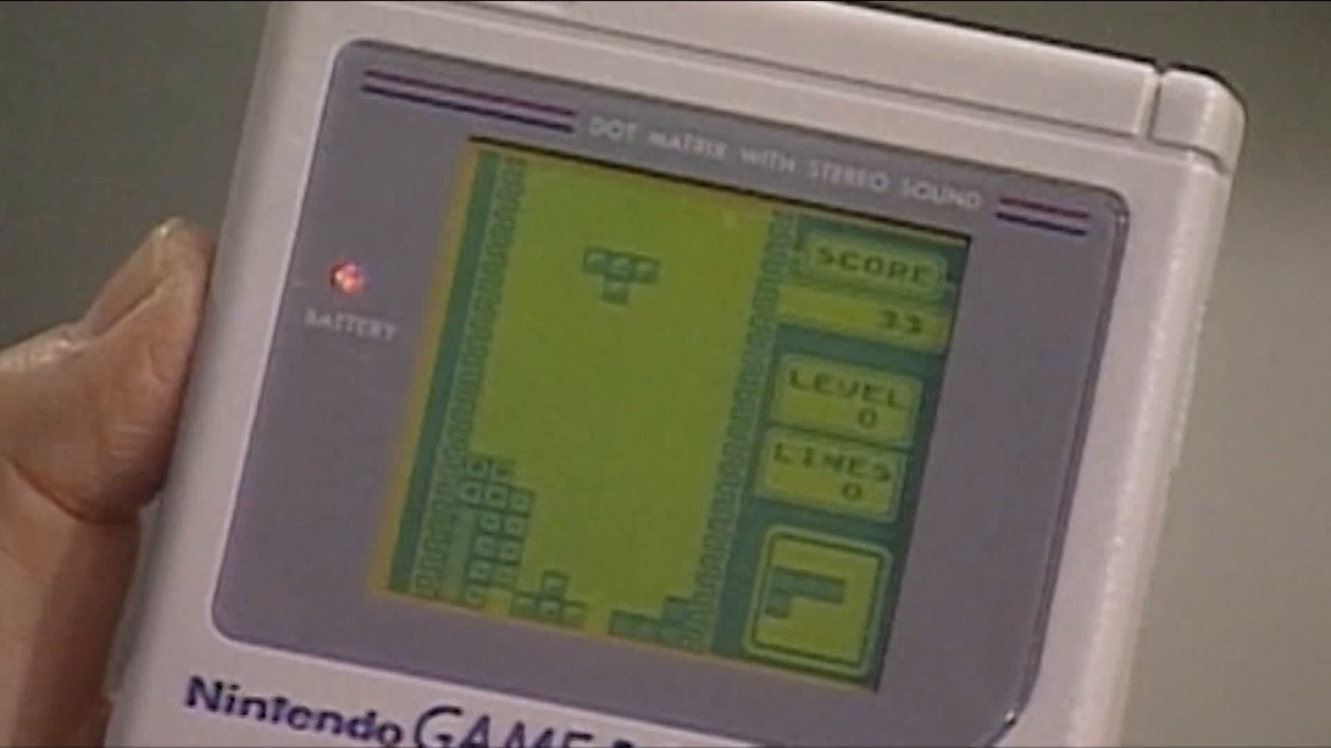 Engineering student creates the mother of all Game boys