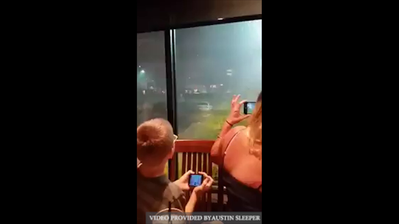 Video show moments before destructive tornado hit Tulsa
