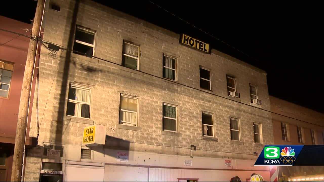 Dozens flee Lodi hotel blaze