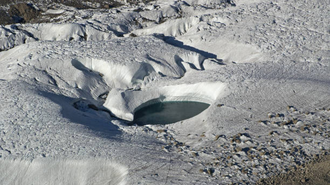 Bodies of couple missing for 75 years discovered in glacier Bodies of couple missing for 75 years discovered in glacier