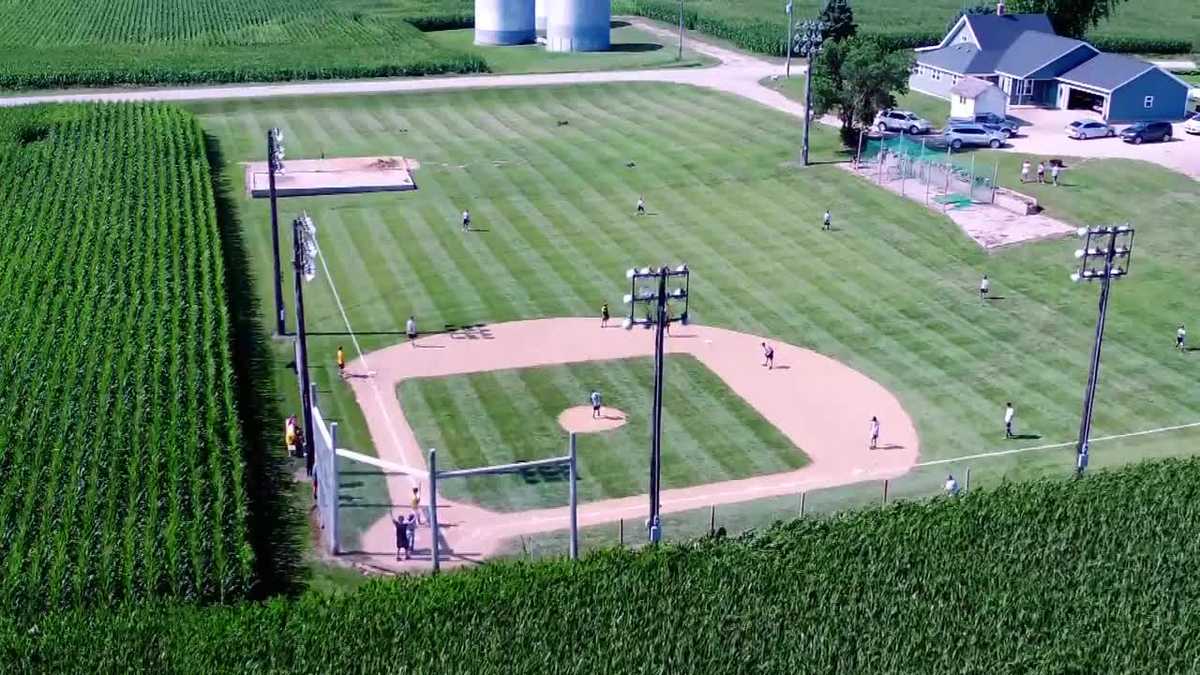 Iowan builds a 'field of dreams' in his own backyard
