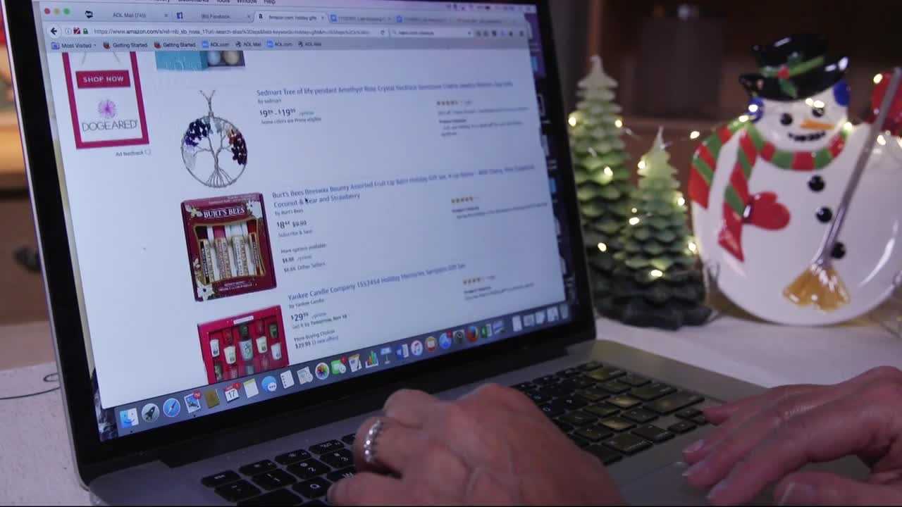 Consumer Reports: online holiday shopping