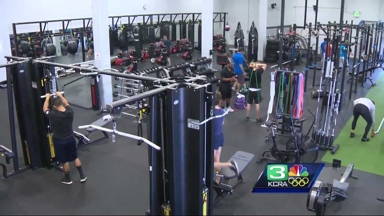 Urijah Faber opens new gym in Sacramento