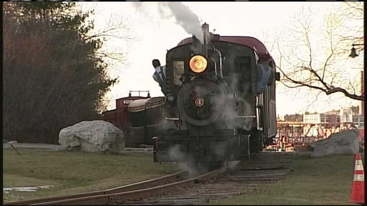 Polar Express arrives in Portland