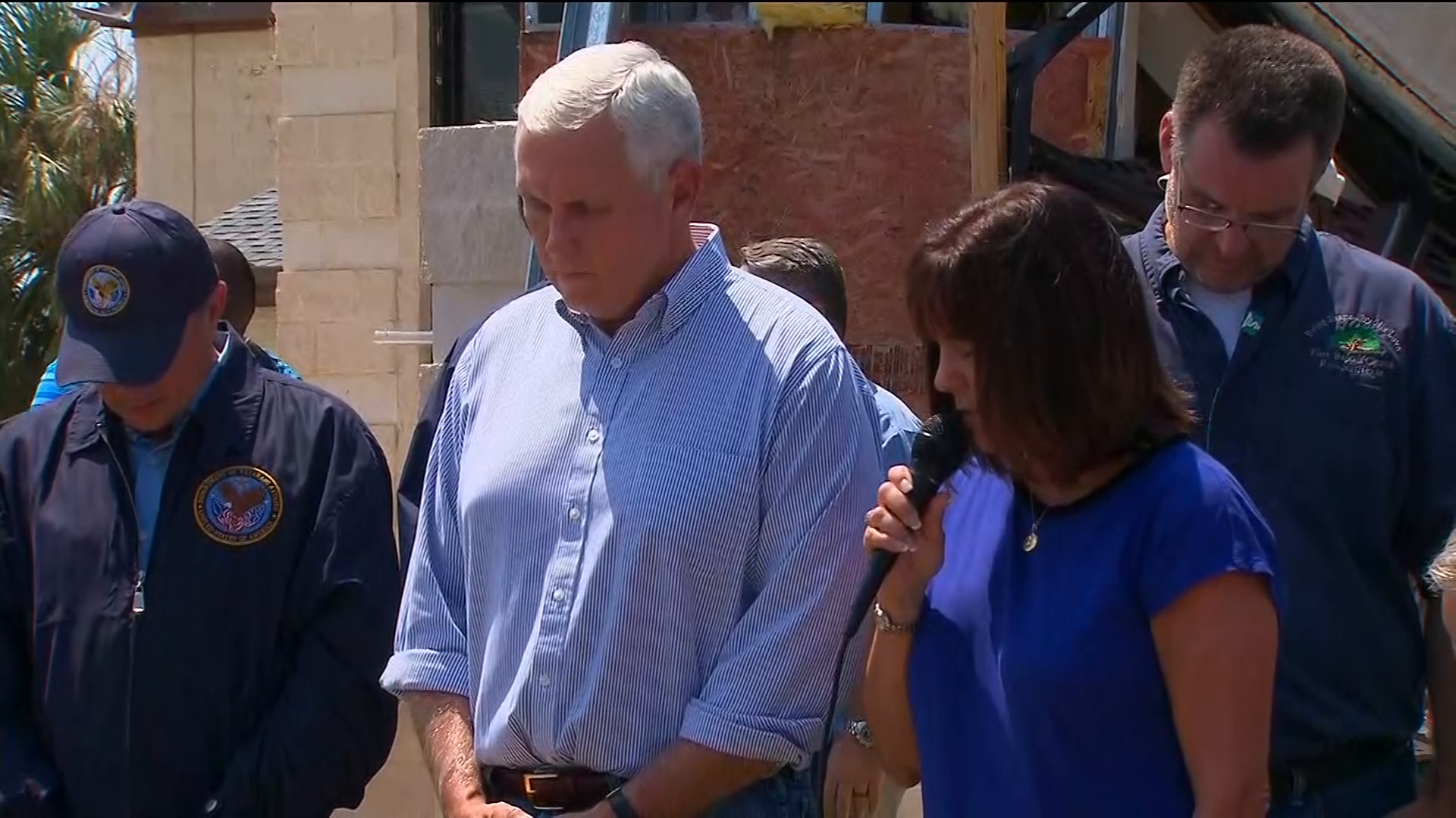Vice President Pence surveys Harvey wreckage
