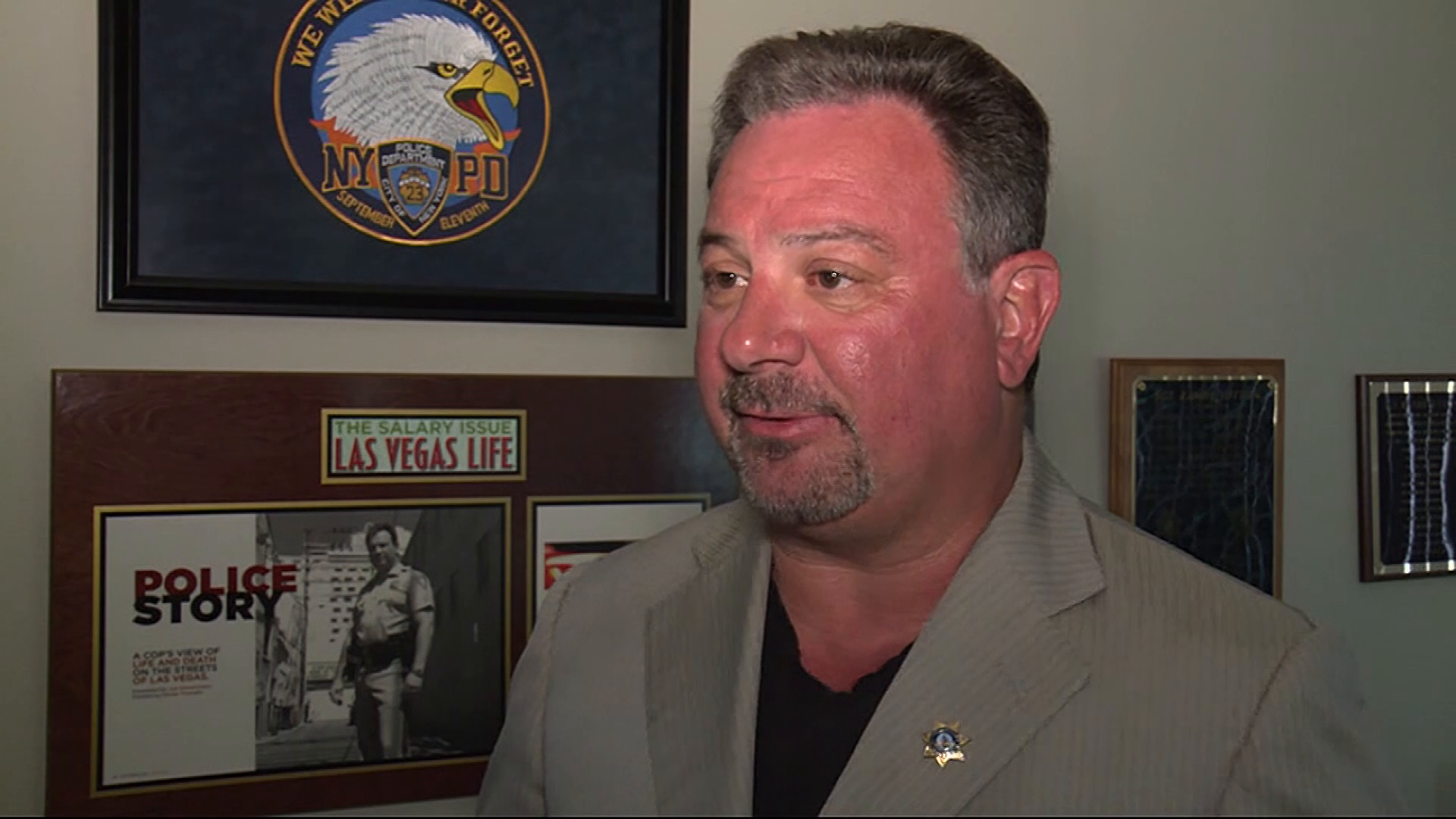 Las Vegas police officer charged in death of man put in chokehold