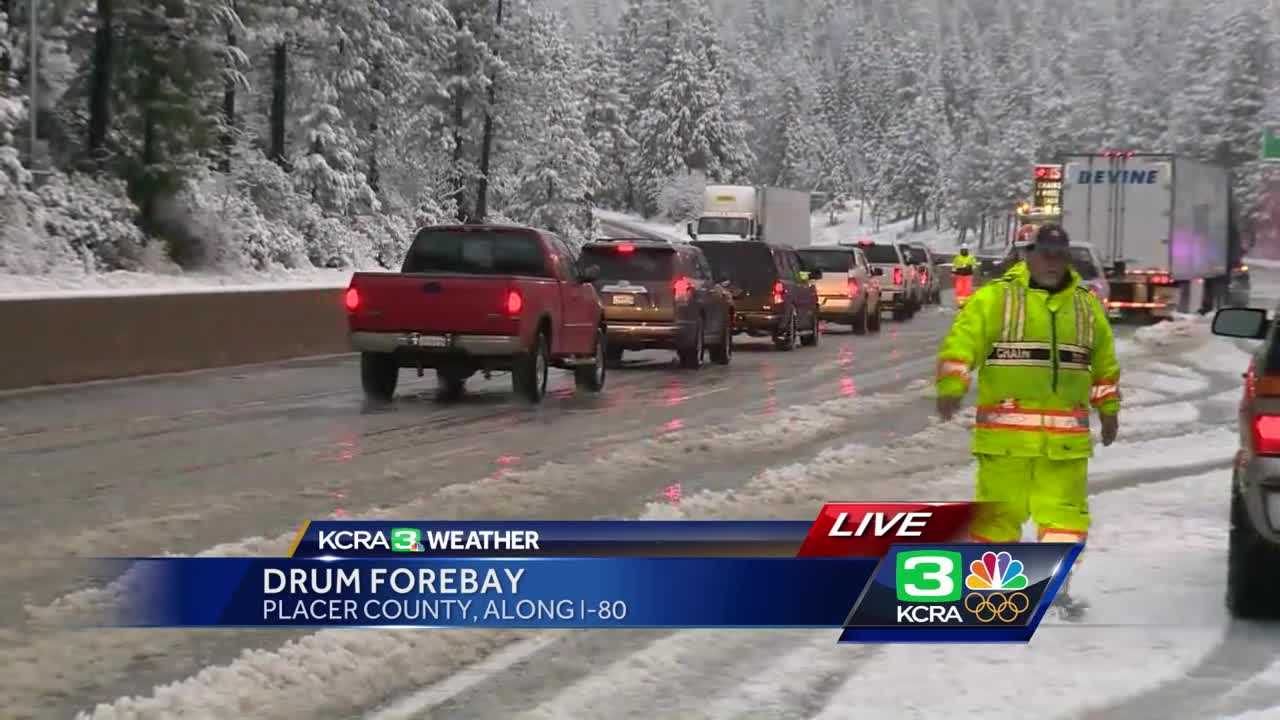 Snow continues in Sierra creating beautiful scene