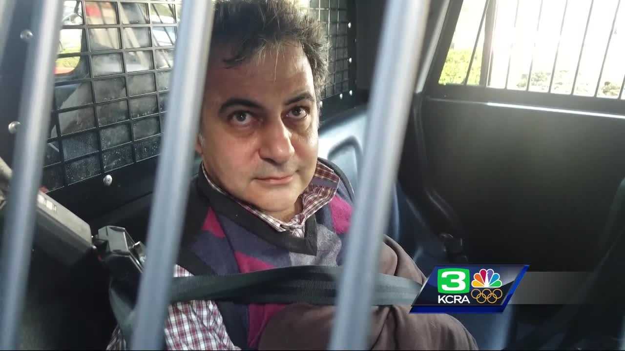 Man accused of smashing jewelry cases at Roseville mall