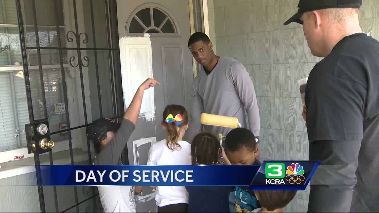 Officers lend hand during Day of Service
