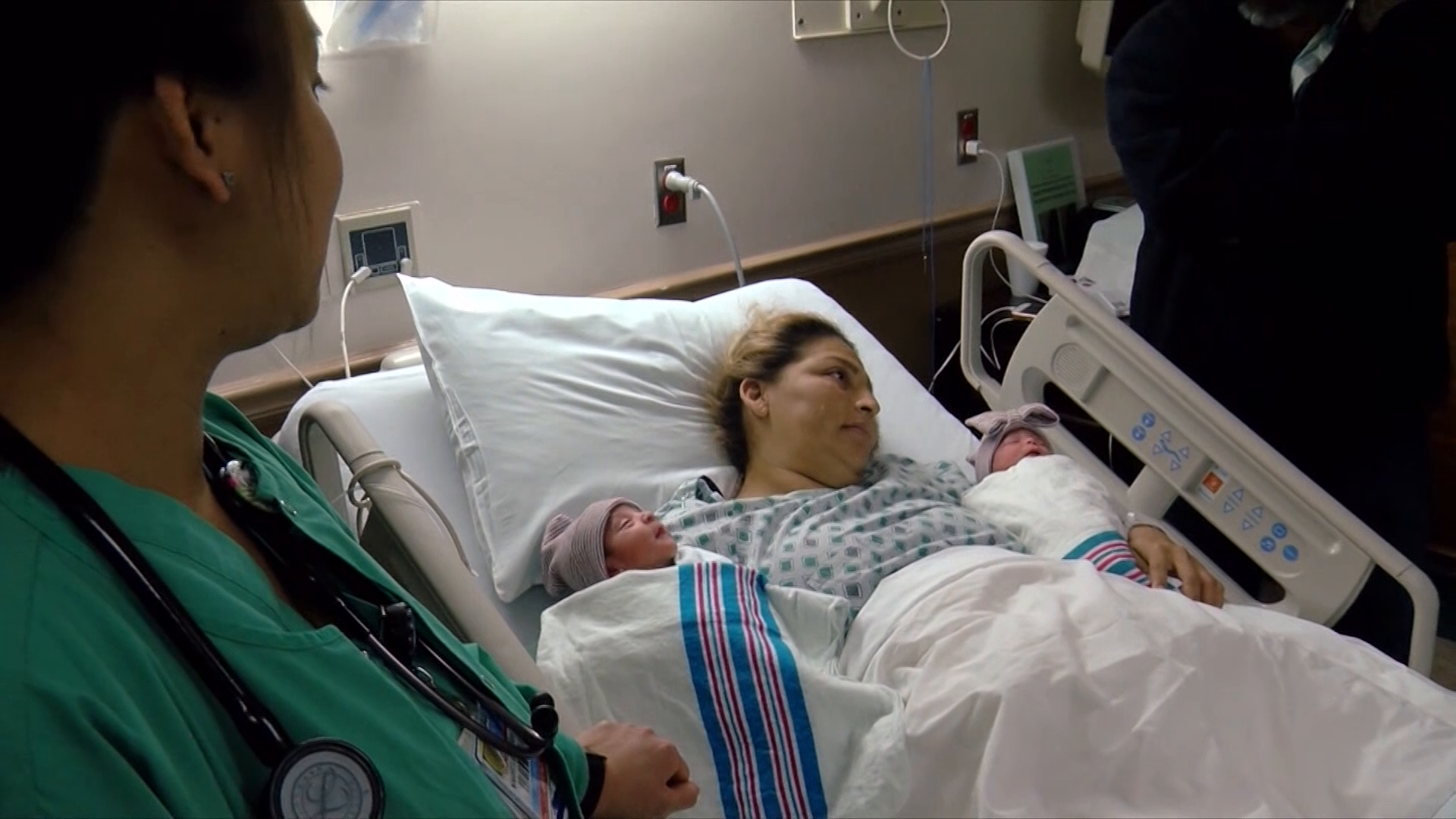 Twins born in different years: 2017, 2018