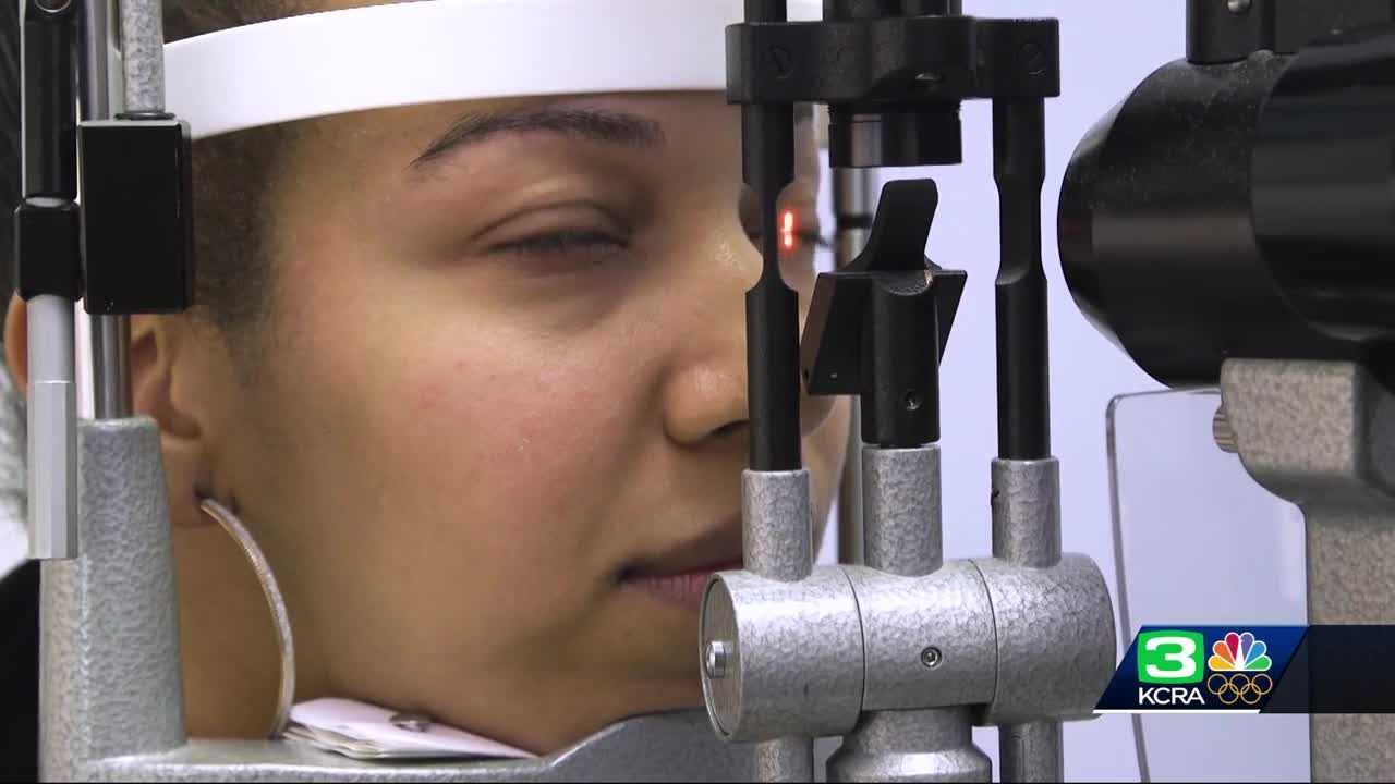 Consumer Reports: Caring for you contact lenses