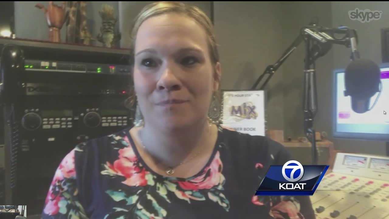 Radio anchor describes moments after Clovis library shooting