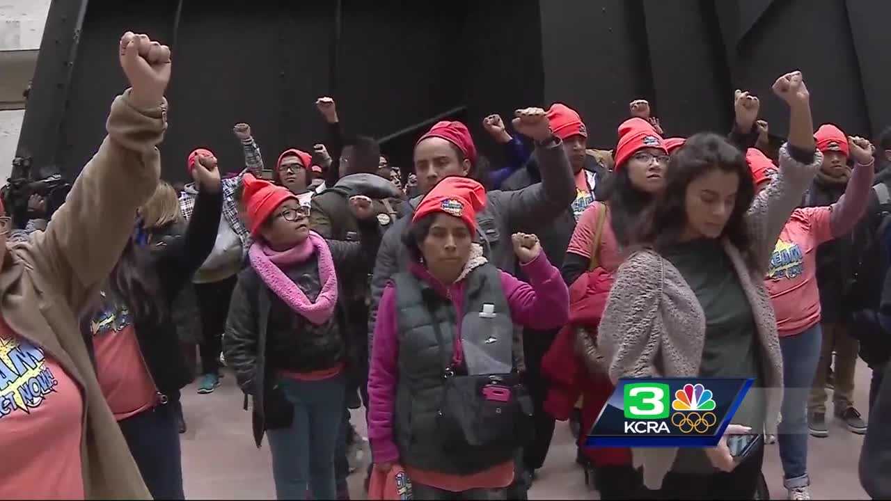 CA college students urged to renew DACA status