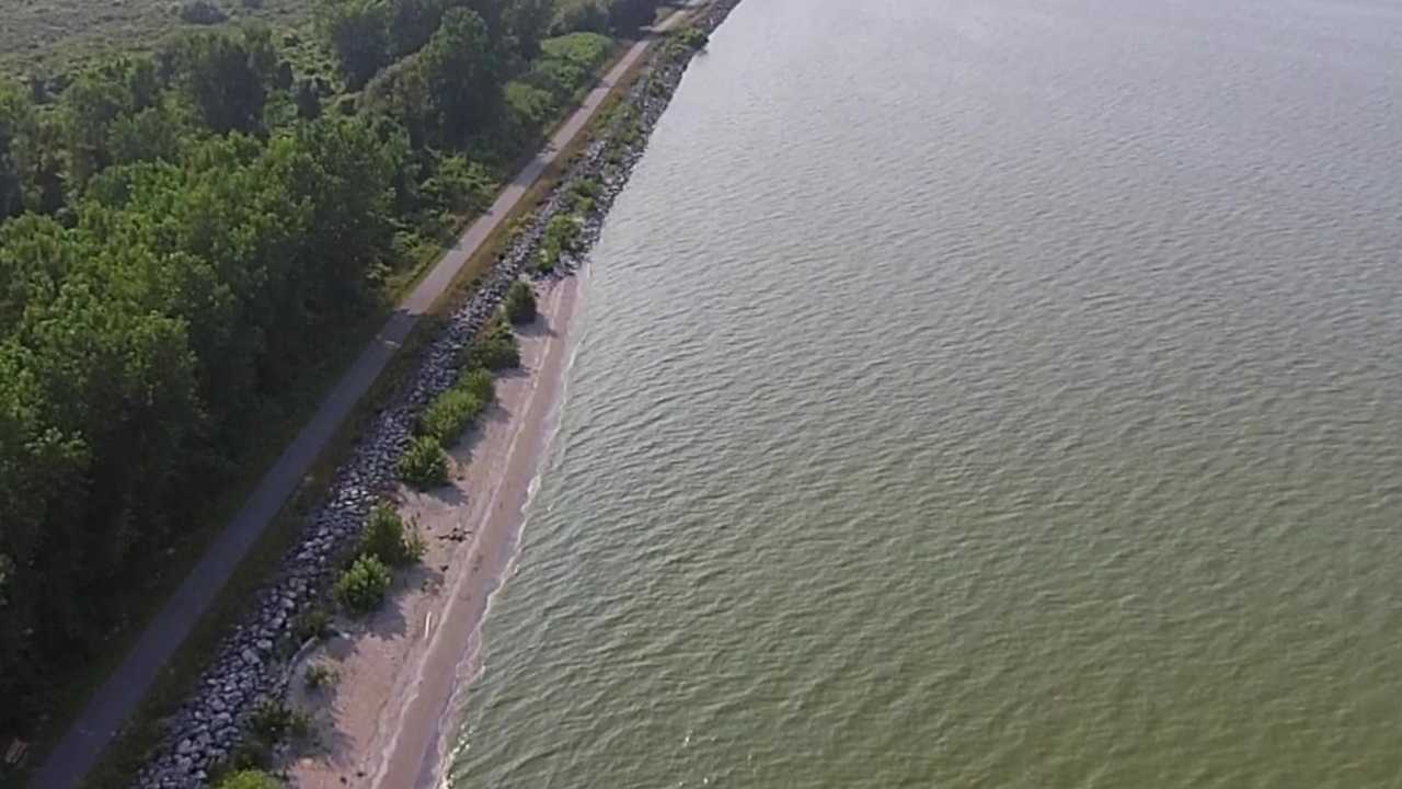 Massive threat to Great Lakes can lead to toxic algae blooms, other issues