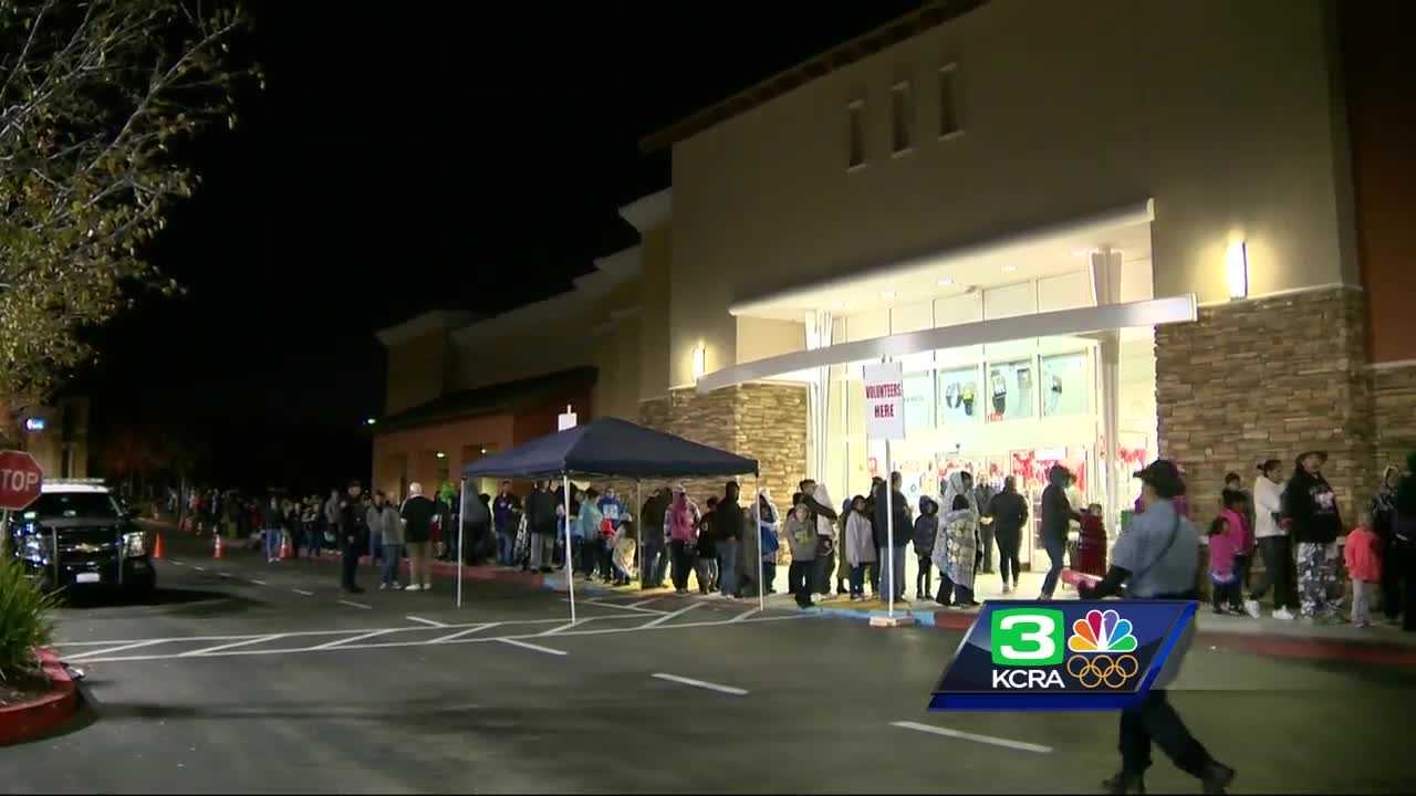 Roseville shopping spree helps local children in need