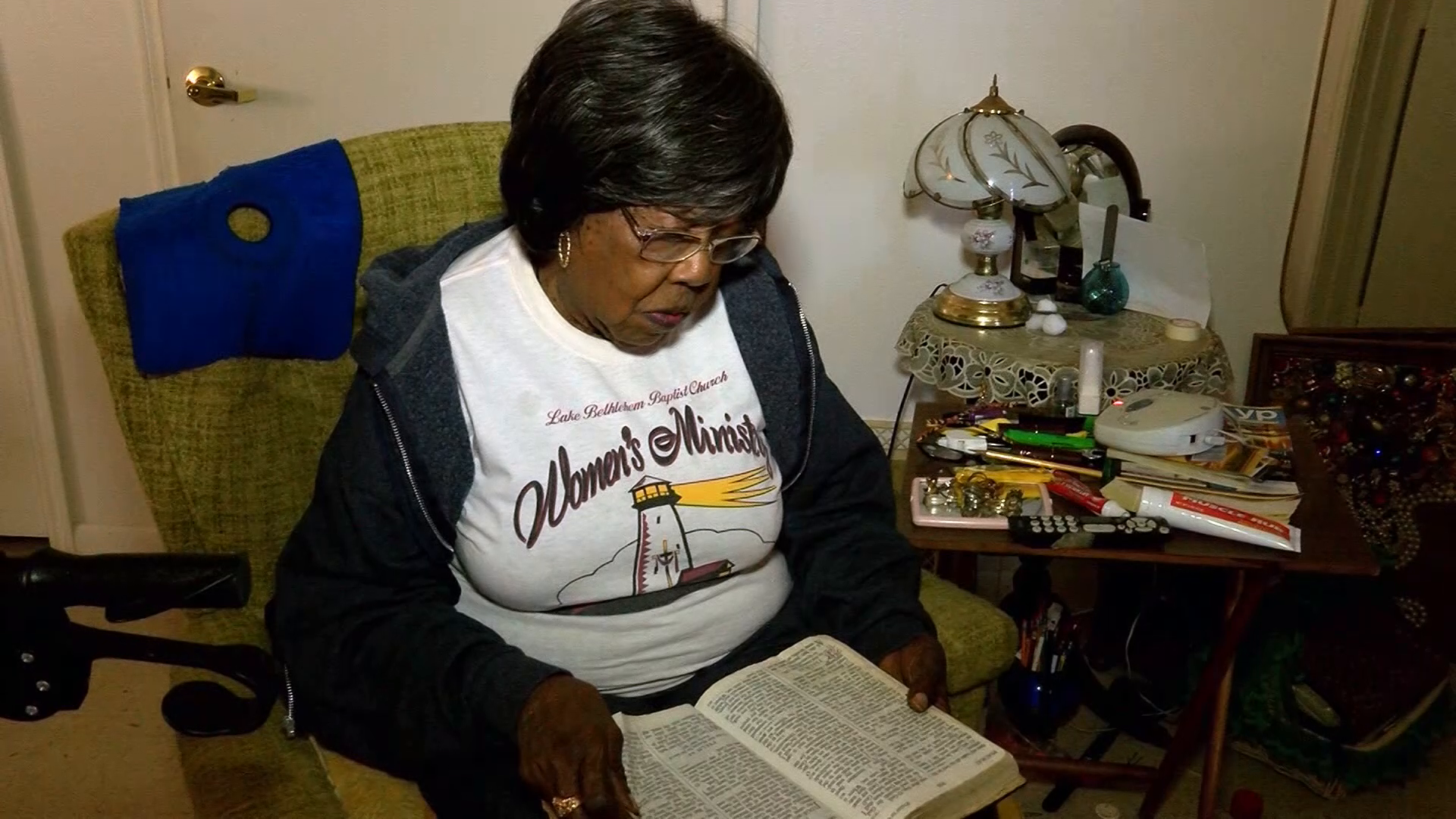 96-year-old woman fights back during home invasion