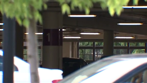 Oregon police say man is throwing bodily fluids on women in grocery stores