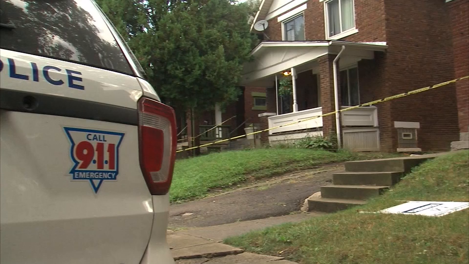 Teen mother charged in fatal stabbing of her 1-year-old daughter