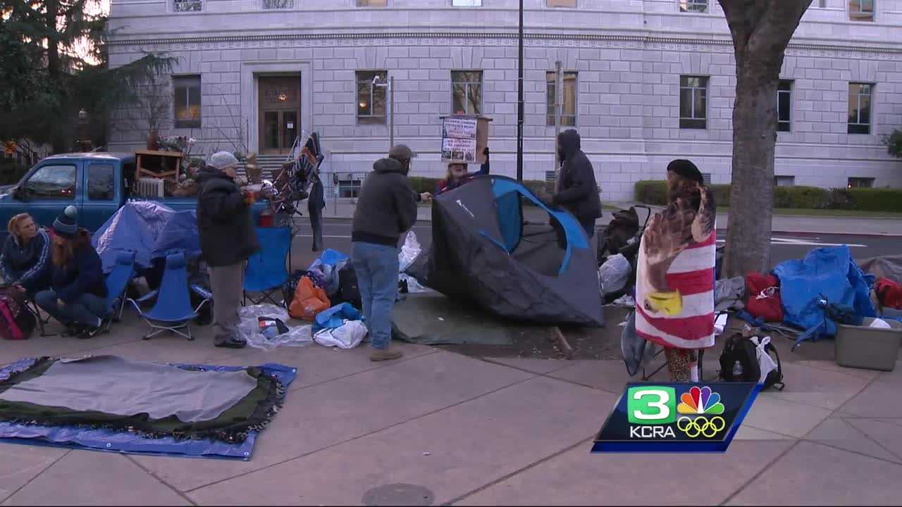 Sacramento officials grapple with solutions to homeless crisis