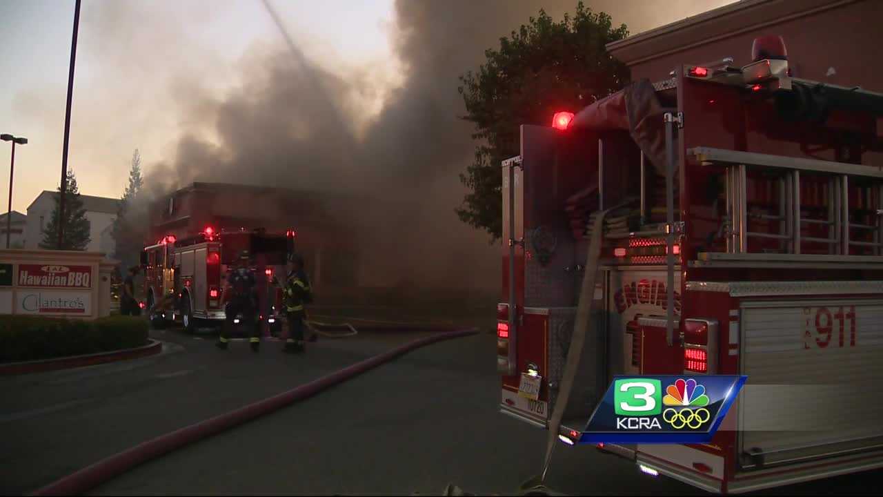 Two alarm fire torches Wendy’s in Sacramento