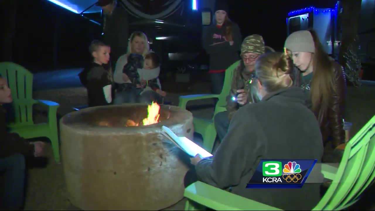 Family of 12 in Christmas spirit after losing homes to Cascade Fire