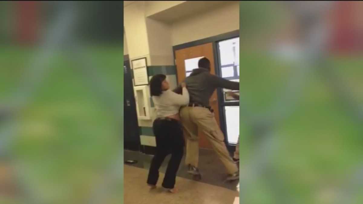 Teacher defends self against blue-haired student's attack - wide 7