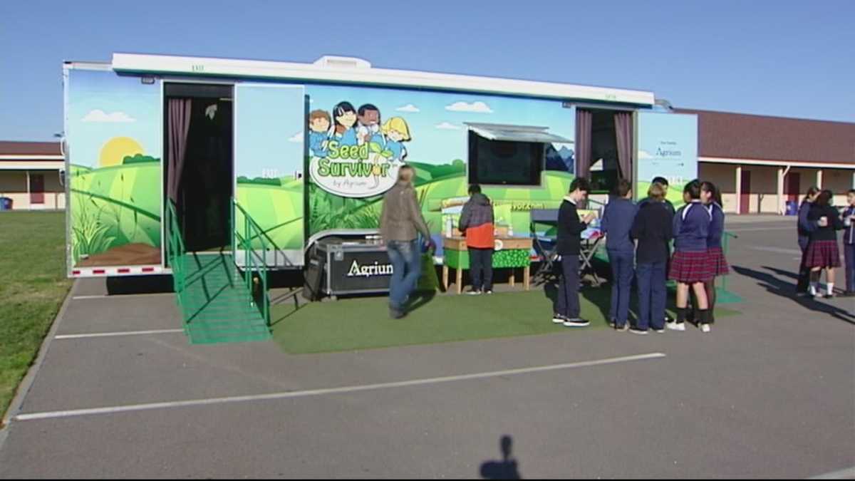 Special classroom on wheels stops by Salinas school