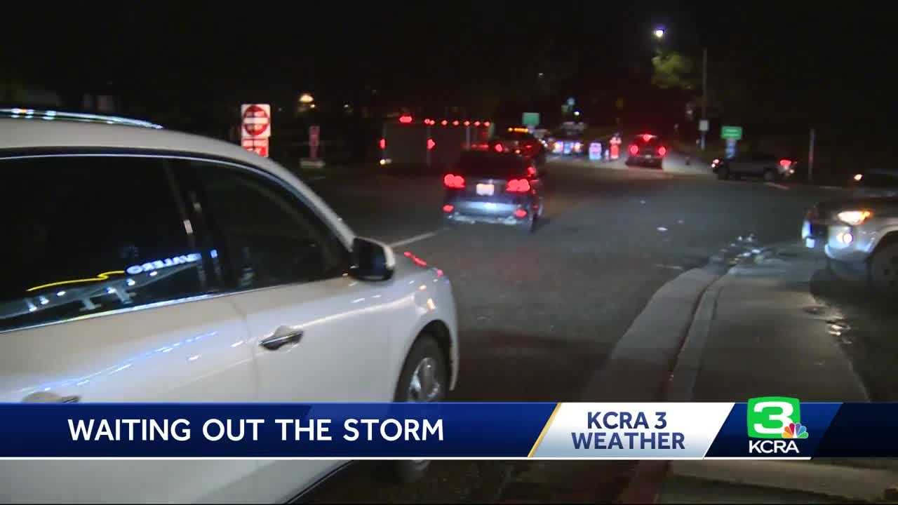 Drivers wait out storm until roads reopen