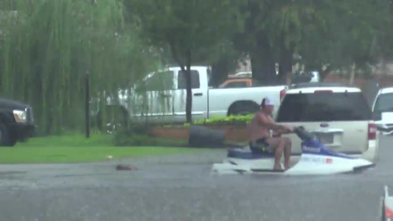 VIDEO: Man rides jet ski through flooded Oklahoma road