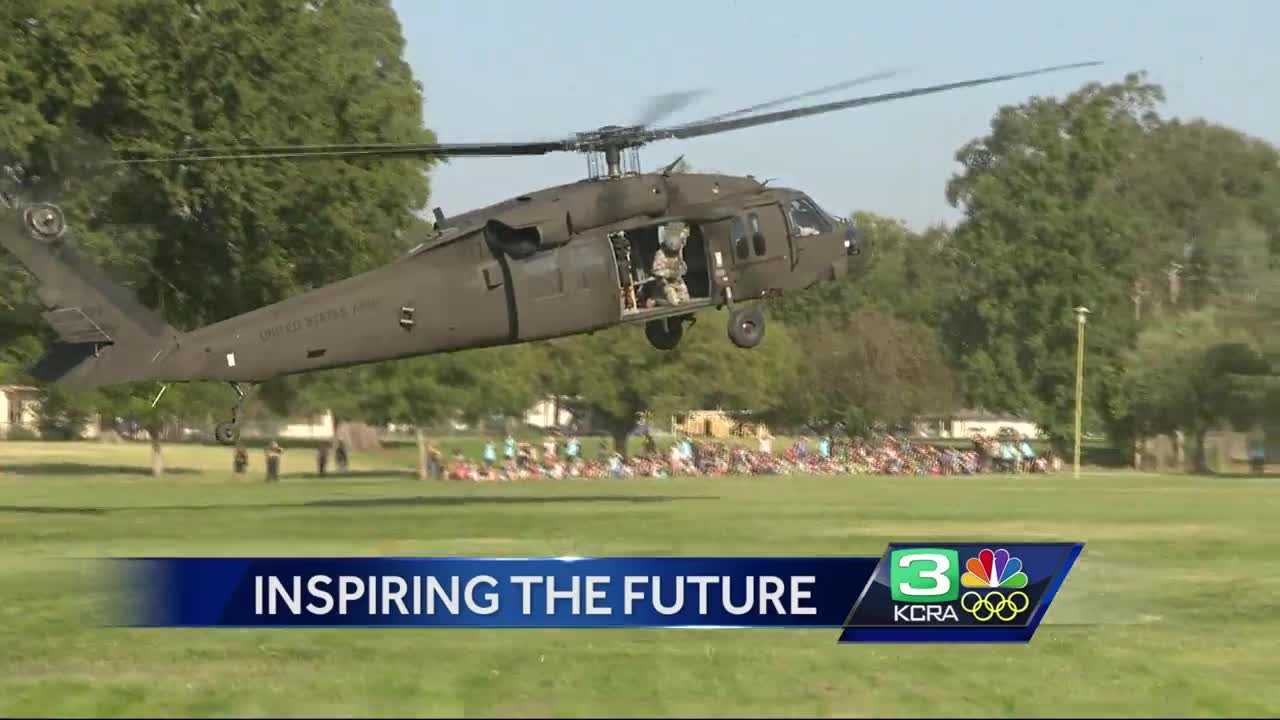 Blackhawk helicopter lands at elementary school to give students a big surprise