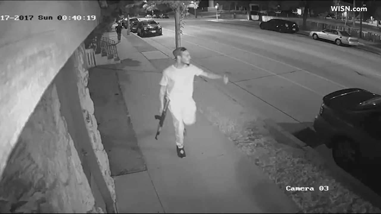 21 shots in 6 seconds: Incredible video captures deadly shootout