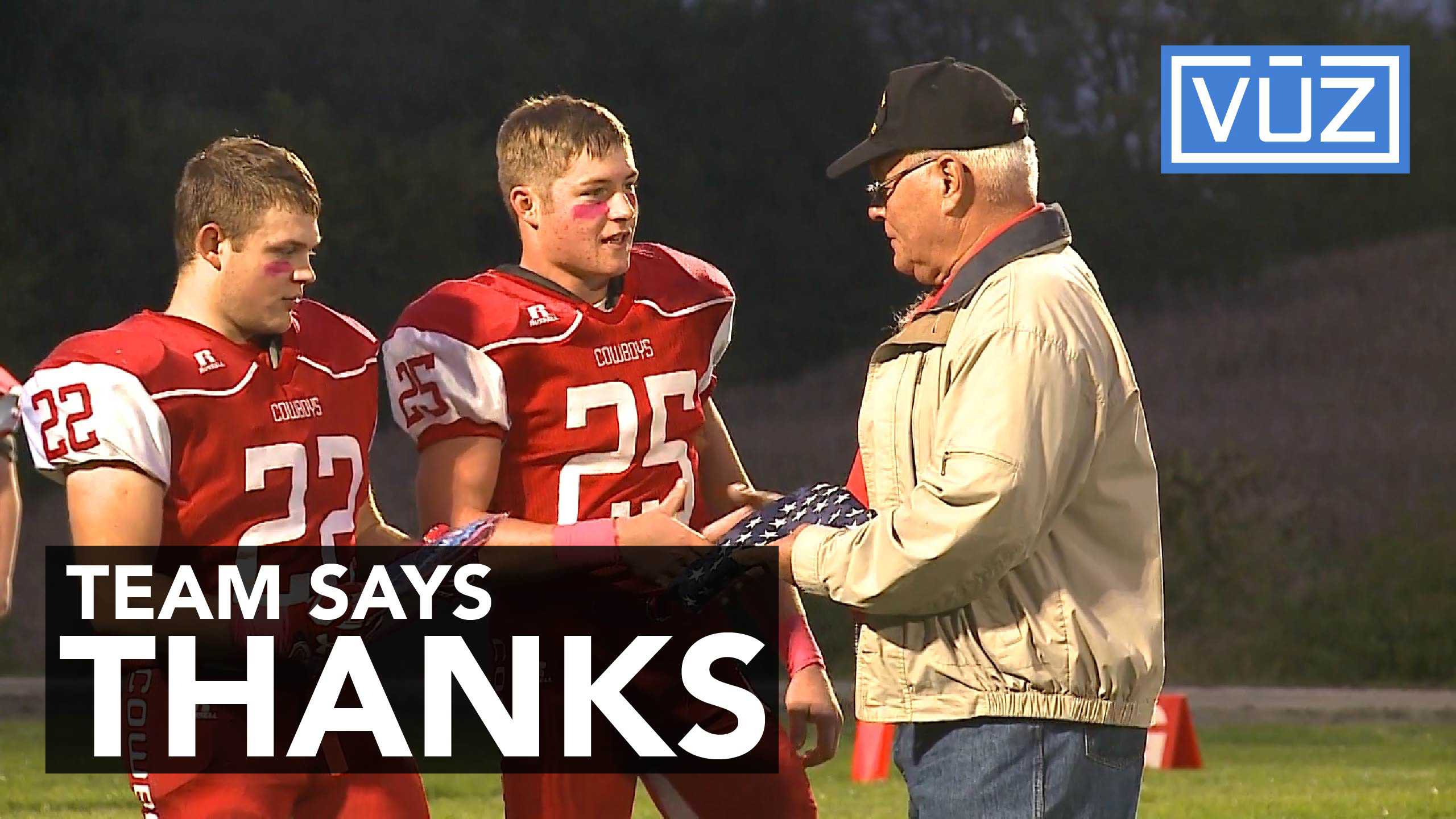 High school football team gives special nod to vets